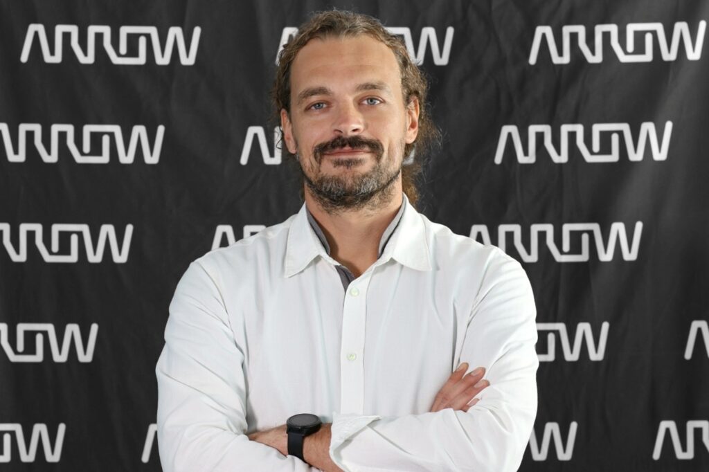 Simone Ferrari - Arrow